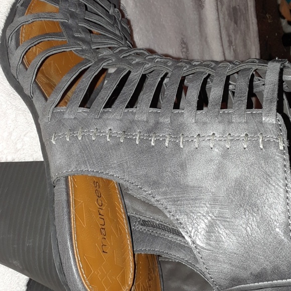 Wide Heel - Picture 4 of 8